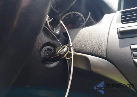 2009 Honda Accord 2.4 Ex-L z USA, uszkodzony, nr VIN 1HGCP268X9A167380